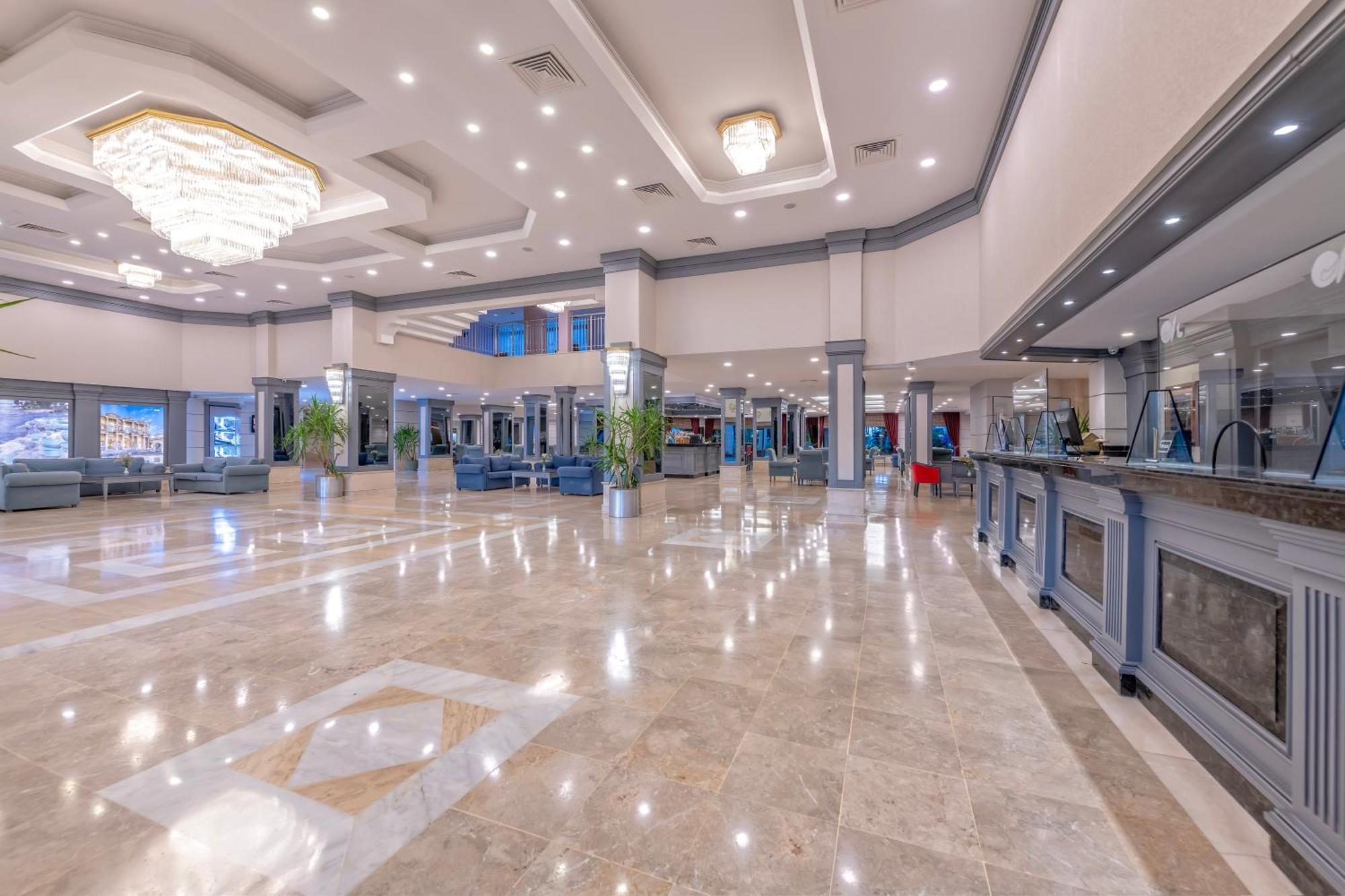 Meryan Hotel オクルカラール エクステリア 写真