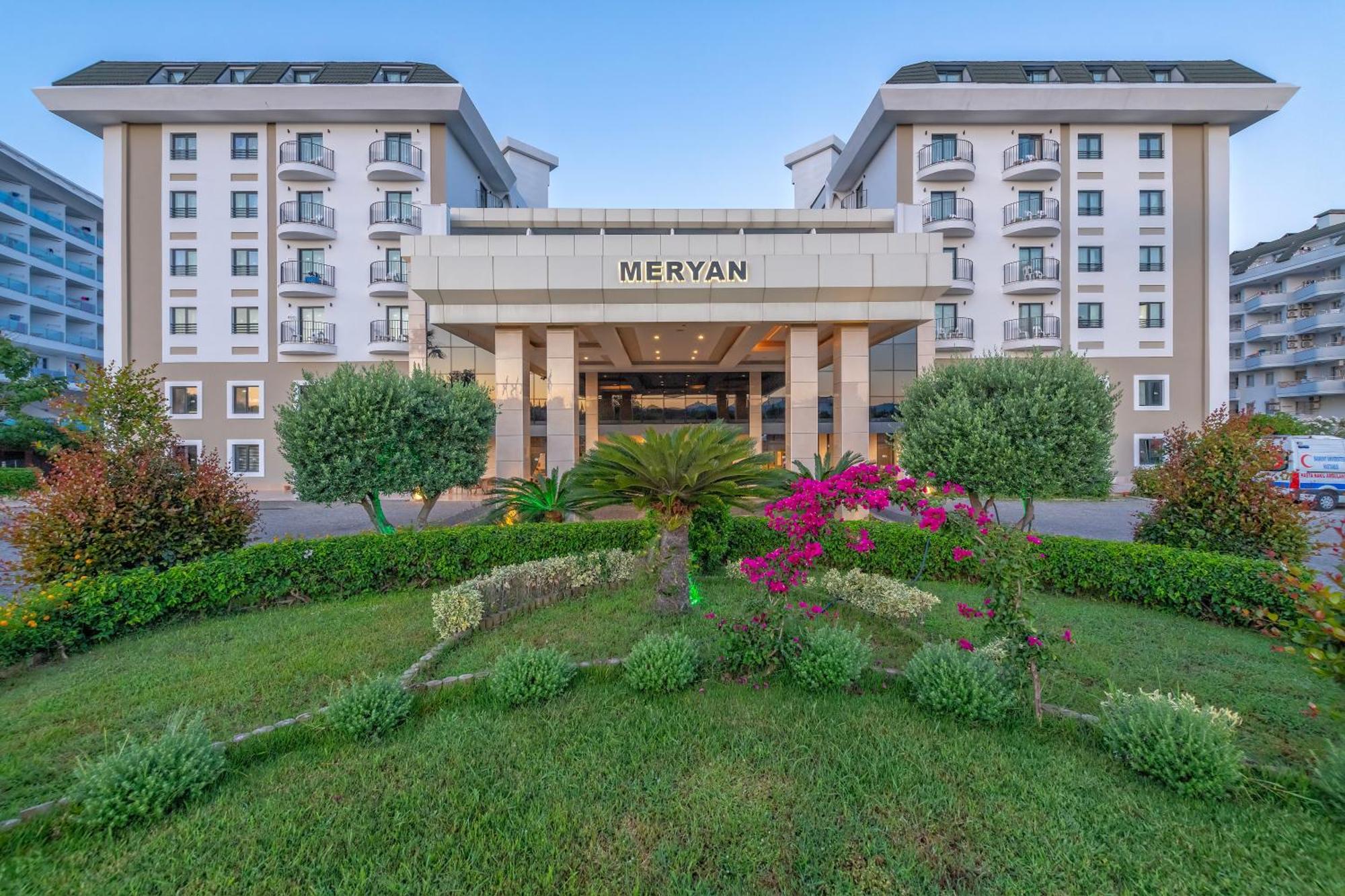 Meryan Hotel オクルカラール エクステリア 写真