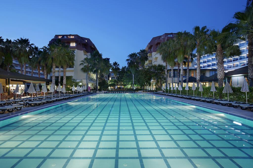 Meryan Hotel オクルカラール エクステリア 写真